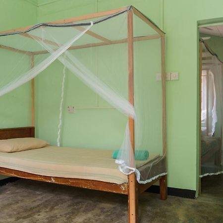 Little Bay Hostel Arugam Bay Exterior foto