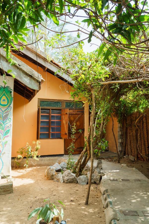 Little Bay Hostel Arugam Bay Exterior foto